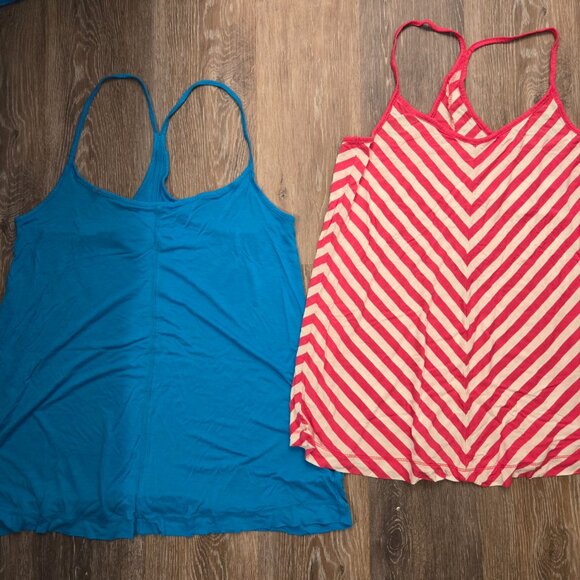 Tank top lot - Picture 2 of 15